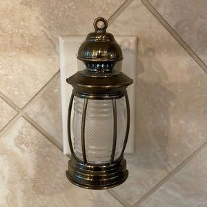 Bath & Body Works Bronze Lantern Wallflower Plug-in